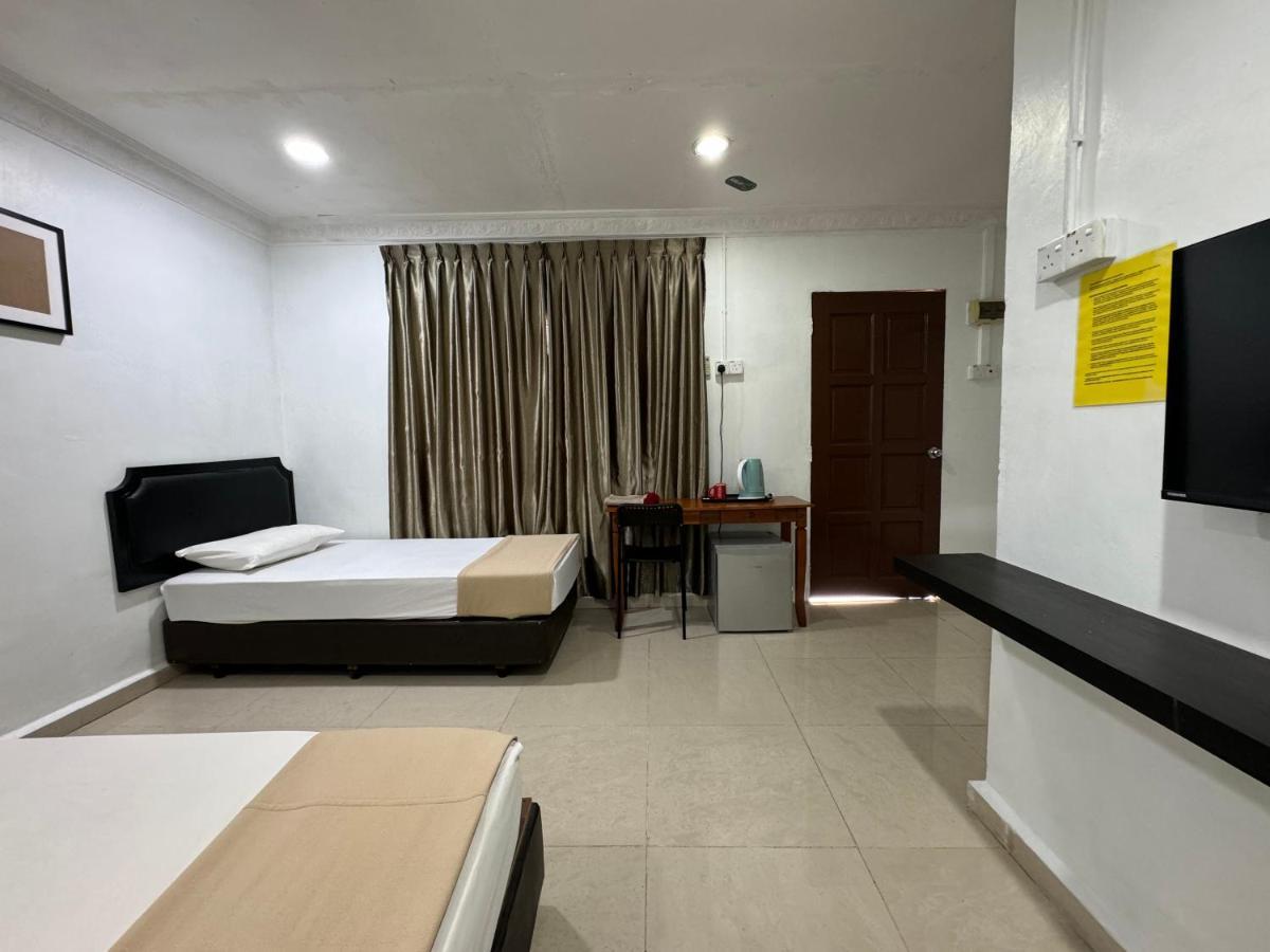 Lan Village Mersing Bagian luar foto